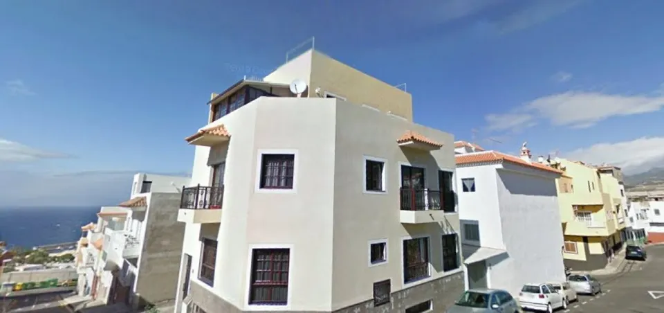 Playa San Juan. aguadulce casa 236 m2 en 2 plantas con gar