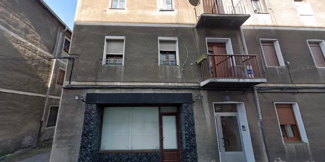 Venta local comercial en Aranguren — 2
