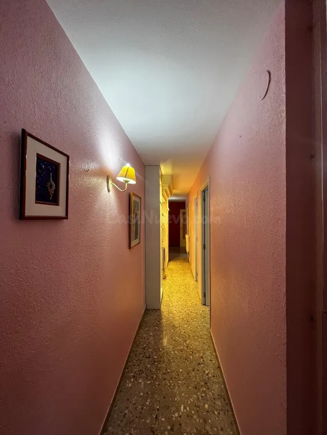 Piso en venta amplio y luminoso de 113 m2 en el centro de Tortosa — 2