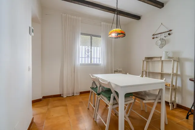 CASA CON AMPLIO JARDÍN EN CANTARRANAS — 30