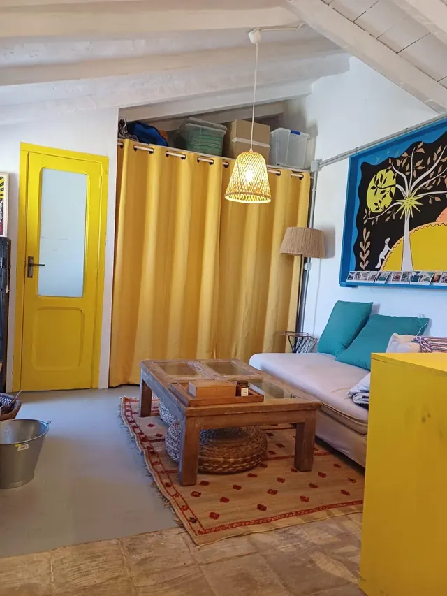 PARCELA DE TERRENO CON CASA CONSTRUIDA Y ARBOLES FRUTALES — 34