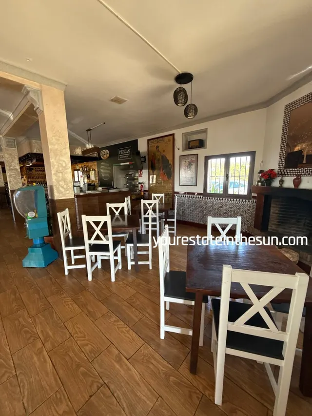 Restaurante 4 habitaciones 373m² en venta - El Madroñal — 44