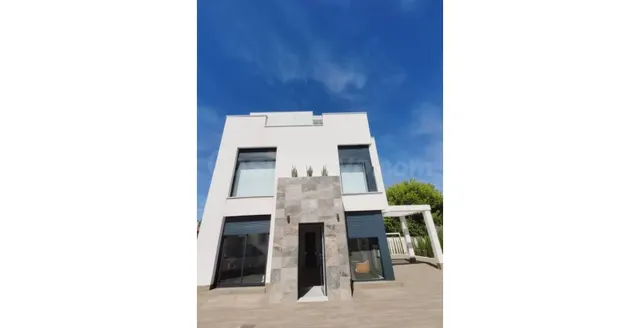 EN VENTA VILLA CON PISCINA (OBRA NUEVA) EN PLAYA HONDA - SIN COMISIONES INMOBILIARIAS - Mod. LAGUNA AZUL — 3