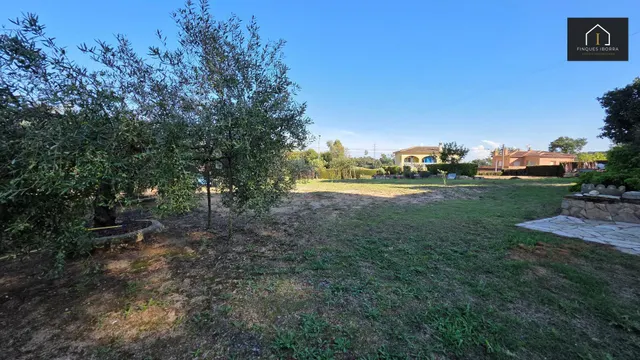 Casa independiente con doble terreno en niagara park, Tordera — 18