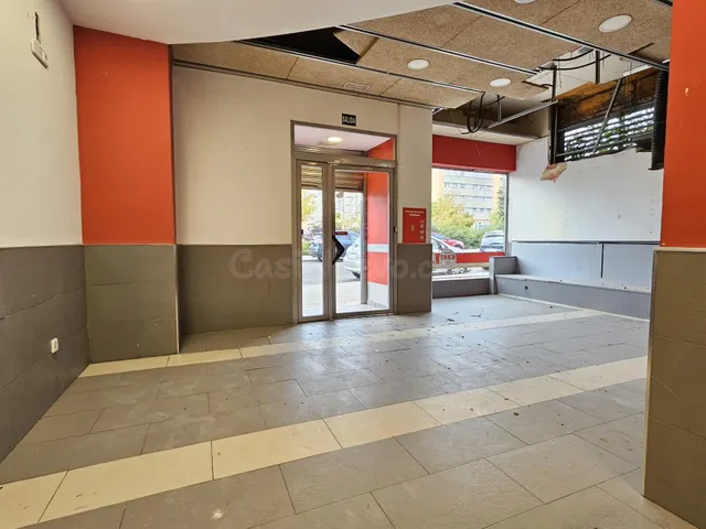Local comercial 3 habitaciones 141m² en venta - Las Tablas - foto 4