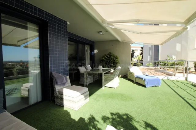 Espectacular apartamento con vistas al mar en residencial Se