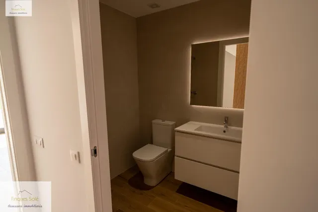 Fantàstica casa adossada en venda al poble de Santa Agnès de - foto 4