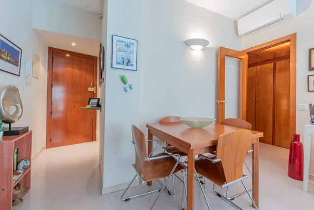 Acogedor piso de 2 dormitorios en el corazón de L'Eixample con posibilidad de alquiler de pk en la misma finca — 14