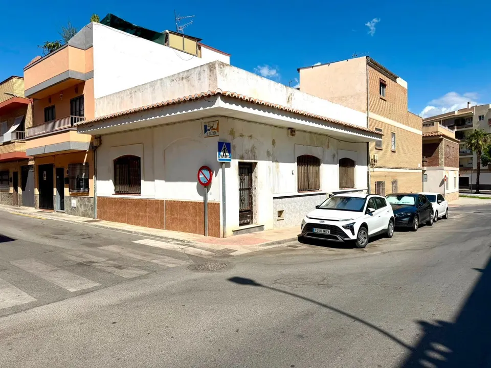 Negocio en Motril: Local comercial de 78m2 con potencial inversor