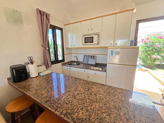 Rodéate de paz y tranquilidad en este encantador bungalow para pasar el invierno. — 6