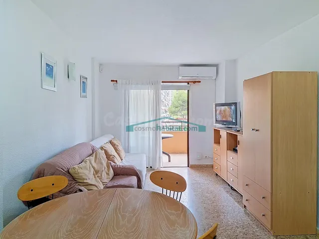 Acogedor Piso en Rincón de Loix, Benidorm - Ideal para Inver - foto 2