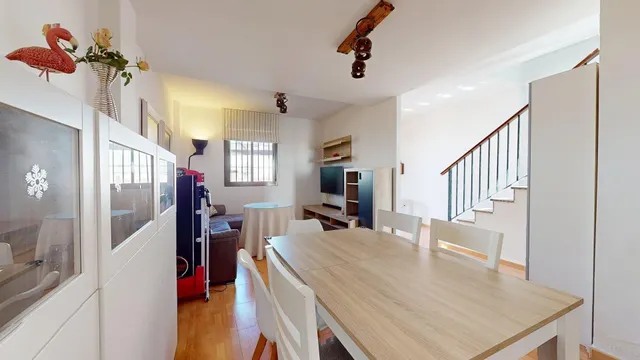 Magnífica vivienda adosada de 3 dormitorios con terraza en urbanización cerrada en Villafranca — 8