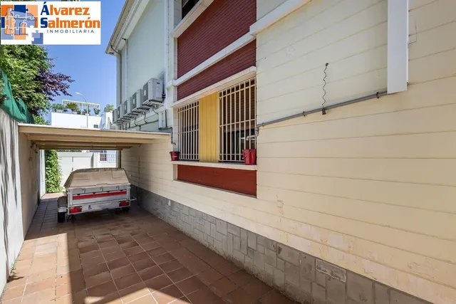 Chalet Exclusivo en Camino Bajo de Huétor — 34