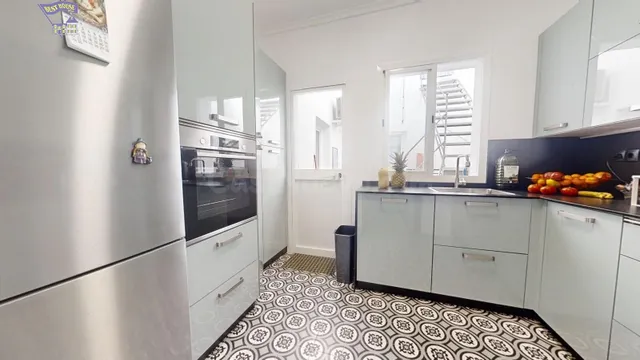 SE VENDE ESTUPENDA CASA EN EL CENTRO DE JEREZ DE LA FRONTERA - foto 3
