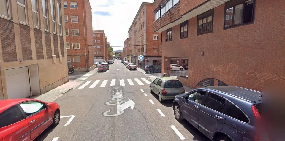PLAZAS DE GARAJE EN LA ZONA DE LA AVENIDA VILLAMAYOR