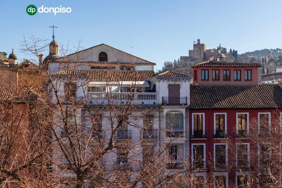 A la venta edificio en plaza bib-rambla