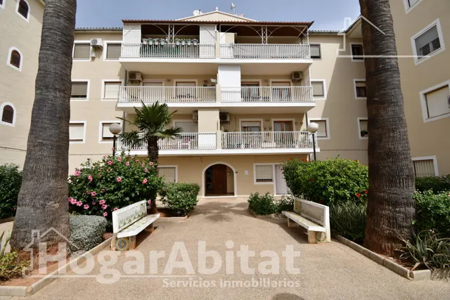 ÁTICO REFORMADO CON TERRAZA Y VISTAS DESPEJADAS AL MONTGÓ — 44