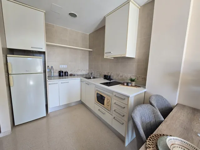 Desde 650€ al mes, se alquilan apartamentos 1/2 dormitorios  - foto 4