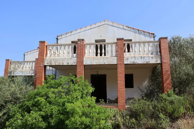 MASIA CON TERRENO, CON VISTAS CERCA DE VALL DALBA — 20