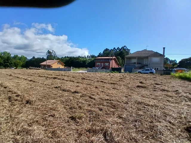 Solar edificable en Estramil, A Laracha - foto 3
