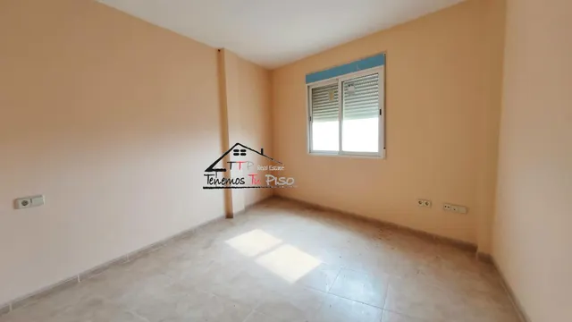 ÁTICO-DÚPLEX A ESTRENAR. 4 DORMITORIOS. 3 BAÑOS. TERRAZA DE 35M. COCHERA INCLUIDA — 32