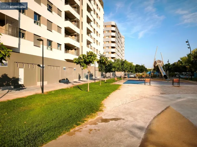 Espectacular local de obra nueva de 165 m2 en parque Moli D´