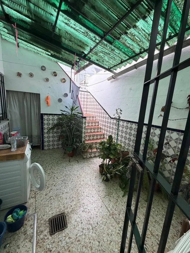 Casa en venta en La Puebla del Río – Vivienda en planta baja con patio y azotea. — 9