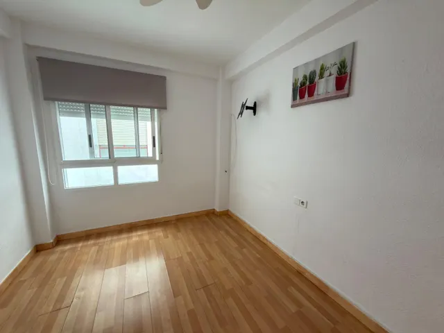 Espacioso y Moderno Piso Reformado en Altozano, Alicante - ¡Tu Nuevo Hogar Te Espera! — 17