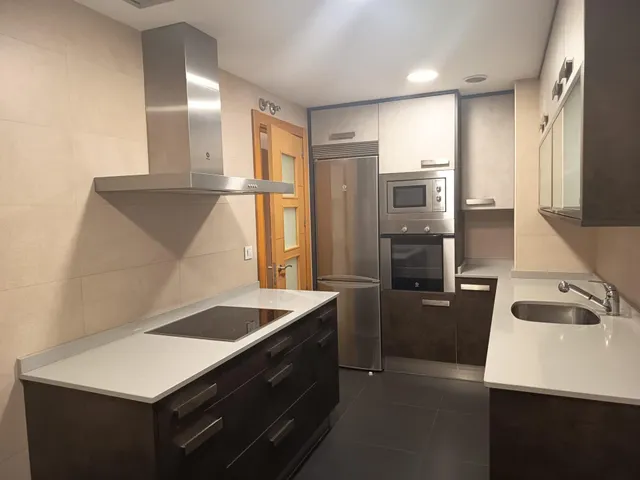 MIRALBUENO URB. CON PISCINA GARAJE Y TRASTERO — 32