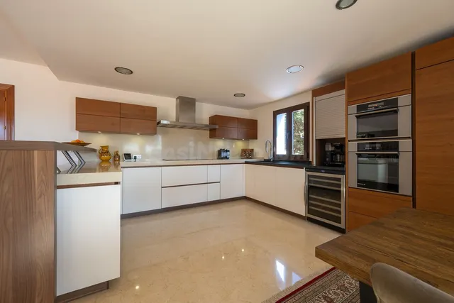 Chalet 3 habitaciones 368m² en venta - Marbella — 5