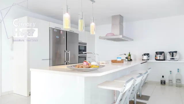 Villa moderna en venta en el Madroñal de Fañabe,  Adeje . — 12