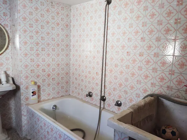 VIVIENDA EN SALERES  ( EL VALLE). — 9