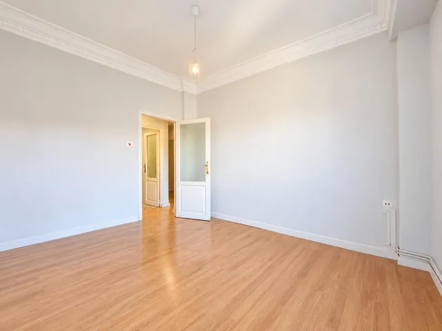 Un piso de los que ya no se hacen: espacio, sol y la brisa del mar a un paso — 24
