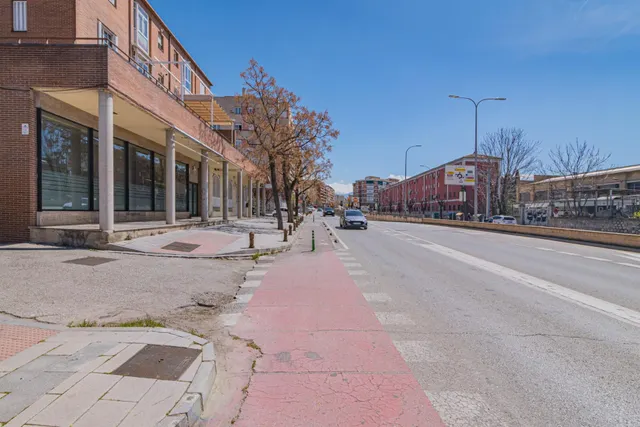 ¡oportunidad única! local comercial en avenida andalucia — 28