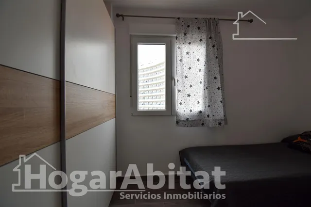 ¡SEGUNDA LÍNEA DE PLAYA! EXTERIOR REFORMADO CON GARAJE, PISCINA Y TERRAZA — 35