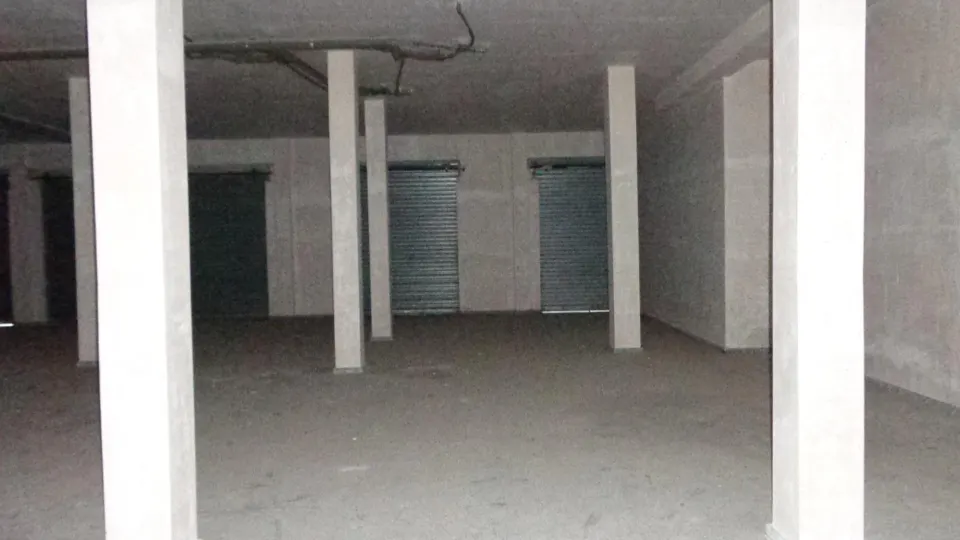 LOCAL EN VENTA EN PETRER
