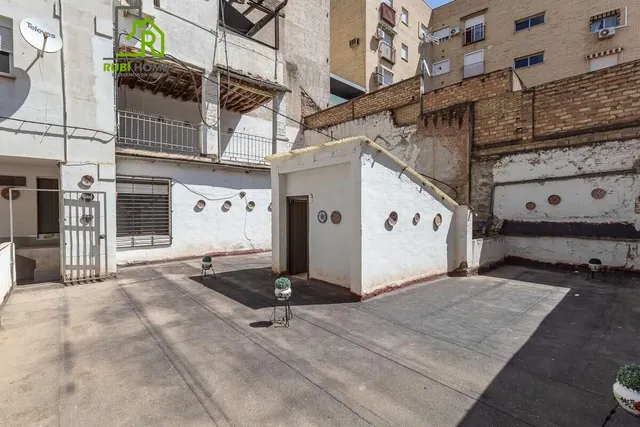 GRAN PROPIEDAD CON 10 DORMITORIOS EN SAN ANTON — 31