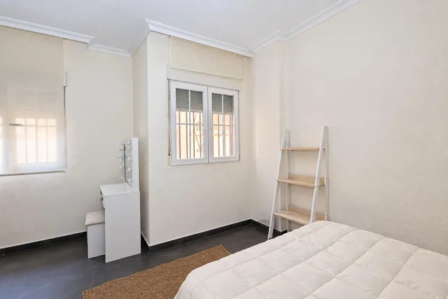 ¡tu nuevo hogar con dos patios, 2 dormitorios y aire por conductos! — 12