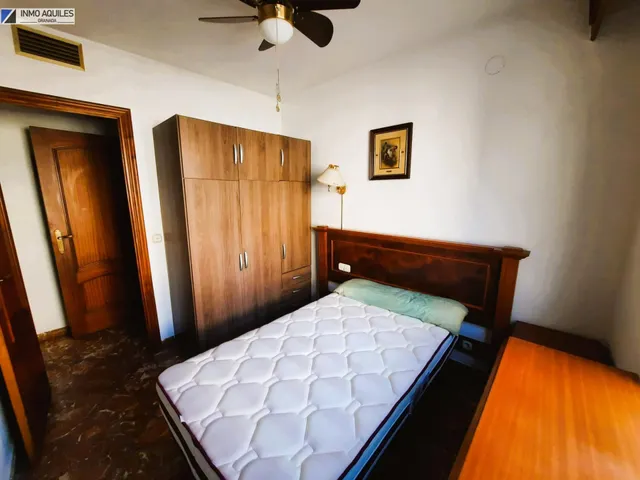 Piso 3 habitaciones 75m² en alquiler - Camino de ronda — 11