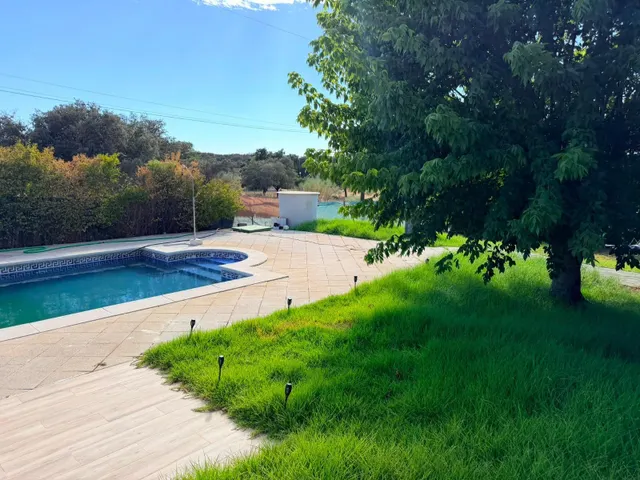 Casa de campo con piscina y gran parcela en Castilblanco de los Arroyos — 14