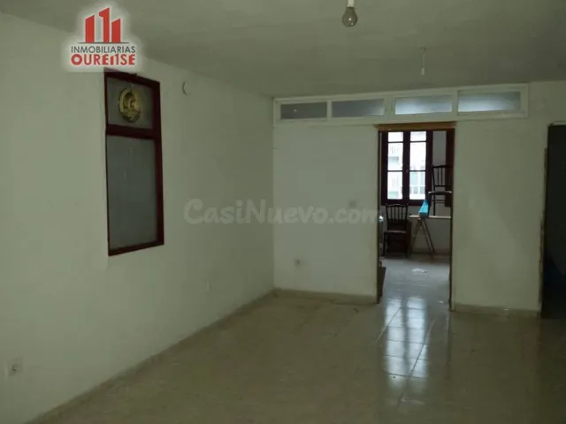 LOCAL COMERCIAL EN LA ZONA DE LAS LAGUNAS. — 3