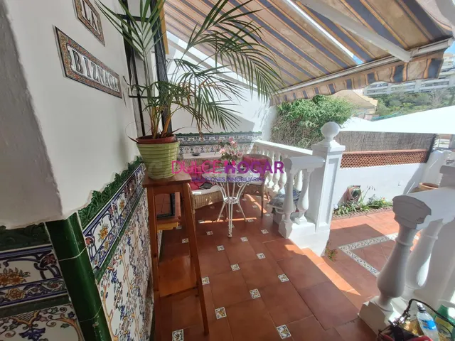CHALET EN LA CALA DEL MORAL - foto 2