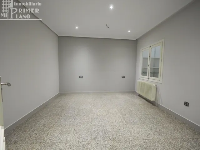 Amplia Casa en Tomelloso con Garaje Privado y Buhardilla — 7