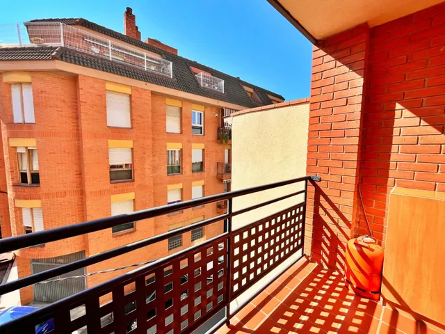 Piso de 4 habitaciones con terraza y ascensor en Ferreries - - foto 3