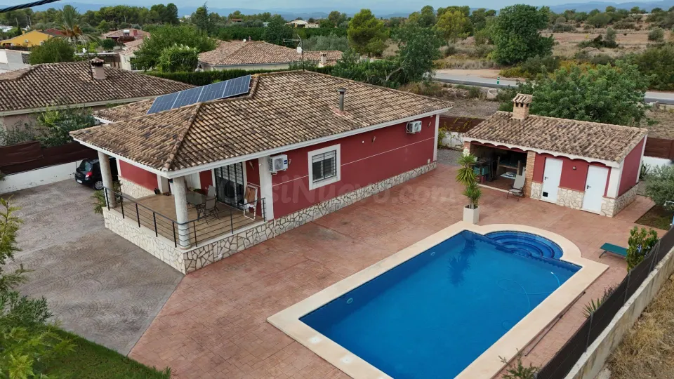 PRECIOSO CHALET EN MARINES