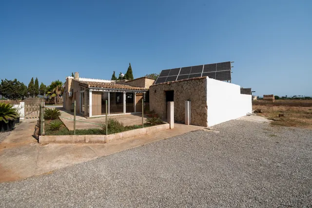 ESPECTACULAR FINCA RÚSTICA CON MOLINO EN MURO — 37