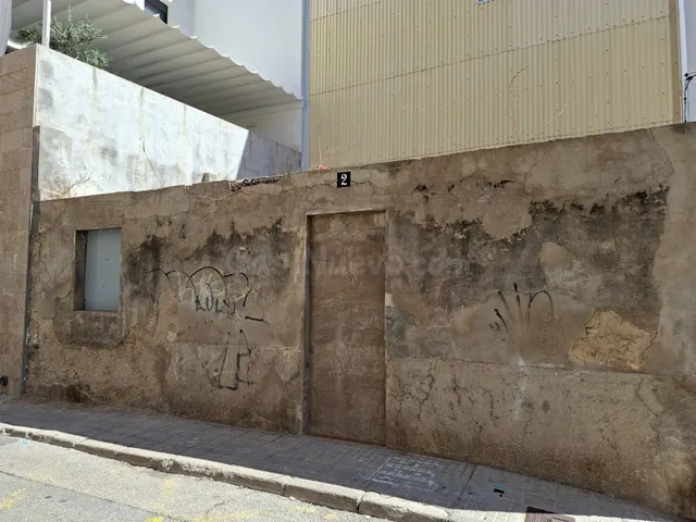 Oportunidad de Inversión: Solar Urbano en el Centro de La Rà