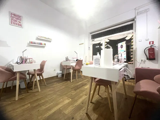 Traspaso de Salón de Uñas en funcionamiento — 13
