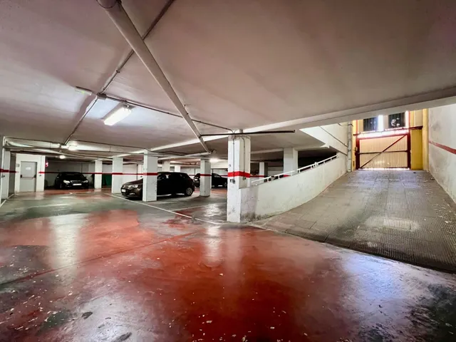 IMPECABLE VIVIENDA DE 2 habitaciones + PARKING EN PLENA AVENIDA DE LAS HABANERAS, A TAN SOLO 450m DE LA PLAYA — 49
