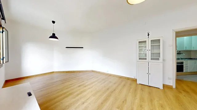 LUZ, SOL Y VISTAS DESPEJADAS EN UNA VIVIENDA EXTERIOR JUNTO A POBLENOU Y DIAGONAL MAR — 16